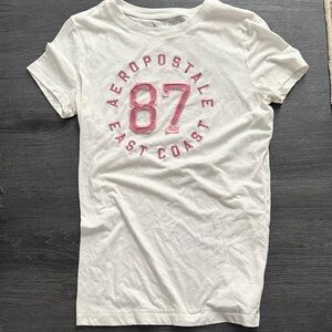 White Aeropostale T-shirt